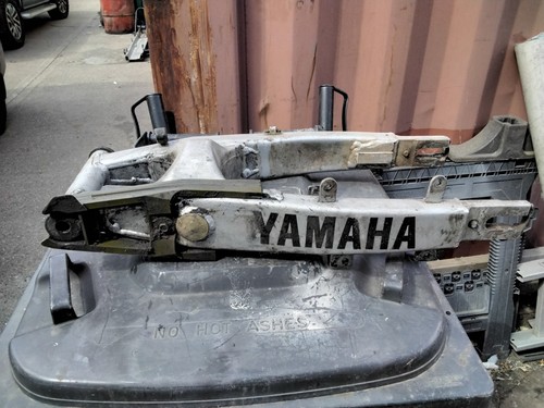Yamaha ttr250 swinging - yamaha,